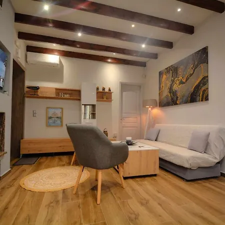 Stratos House! *